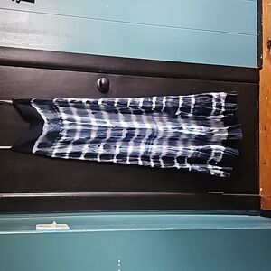 AERIE BLUE WHITE TIE DYE STRIPE TUBE TOP MAXI DRESS SIZE M MEDIUM NEW W/OUT TAGS
